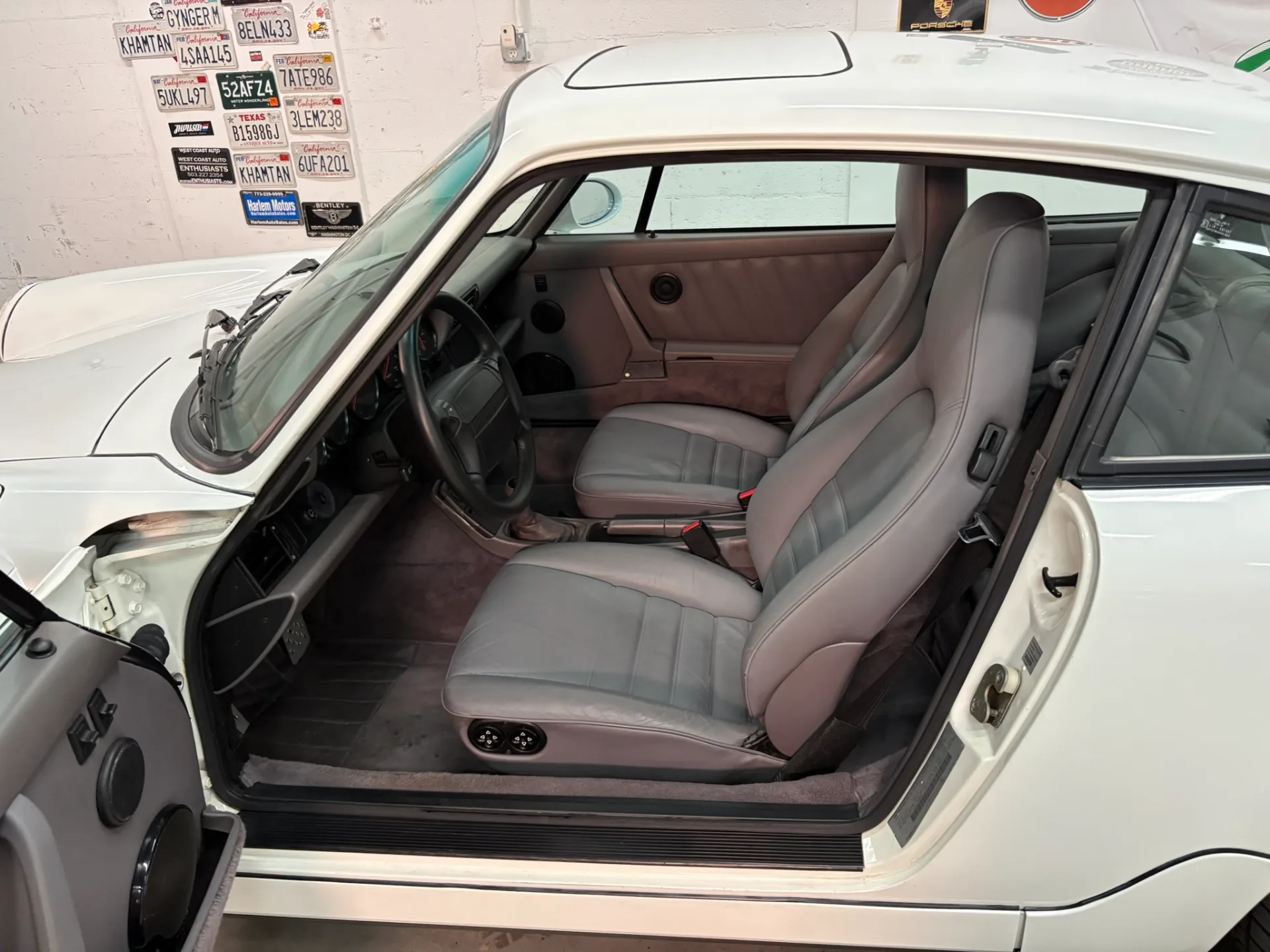 1991 Porsche 911 Carrera 2 - Image 38