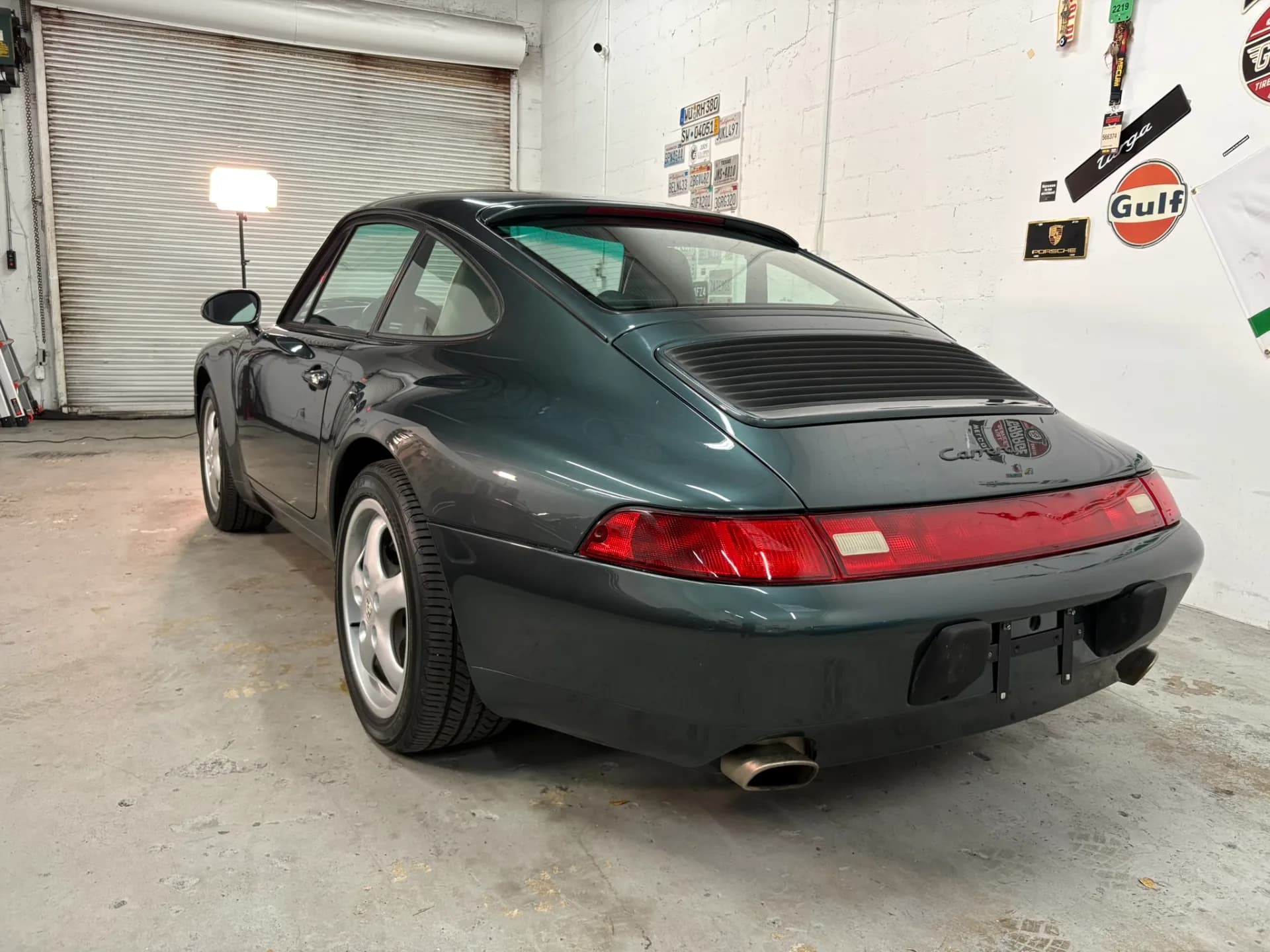 1996 Porsche 911 Carrera - Image 12