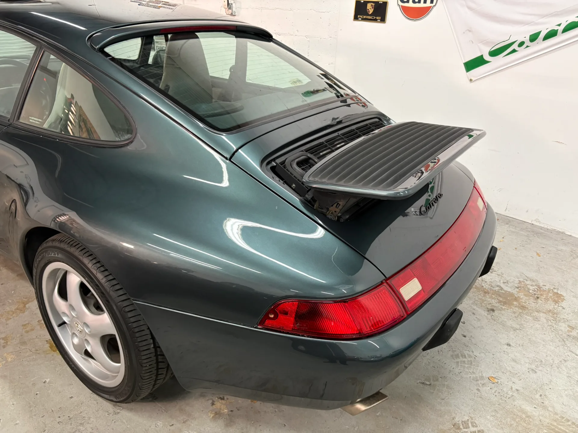 1996 Porsche 911 Carrera - Image 30