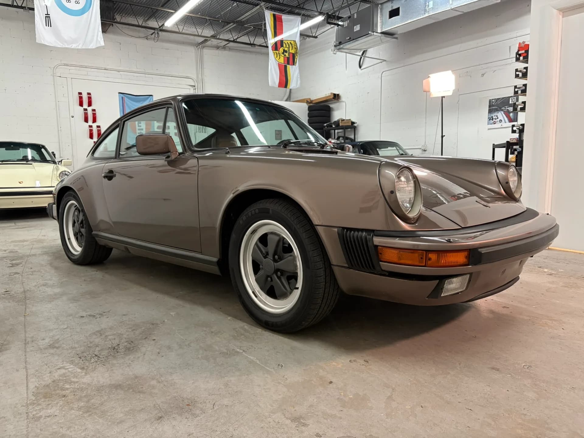 1984 Porsche 911 Carrera