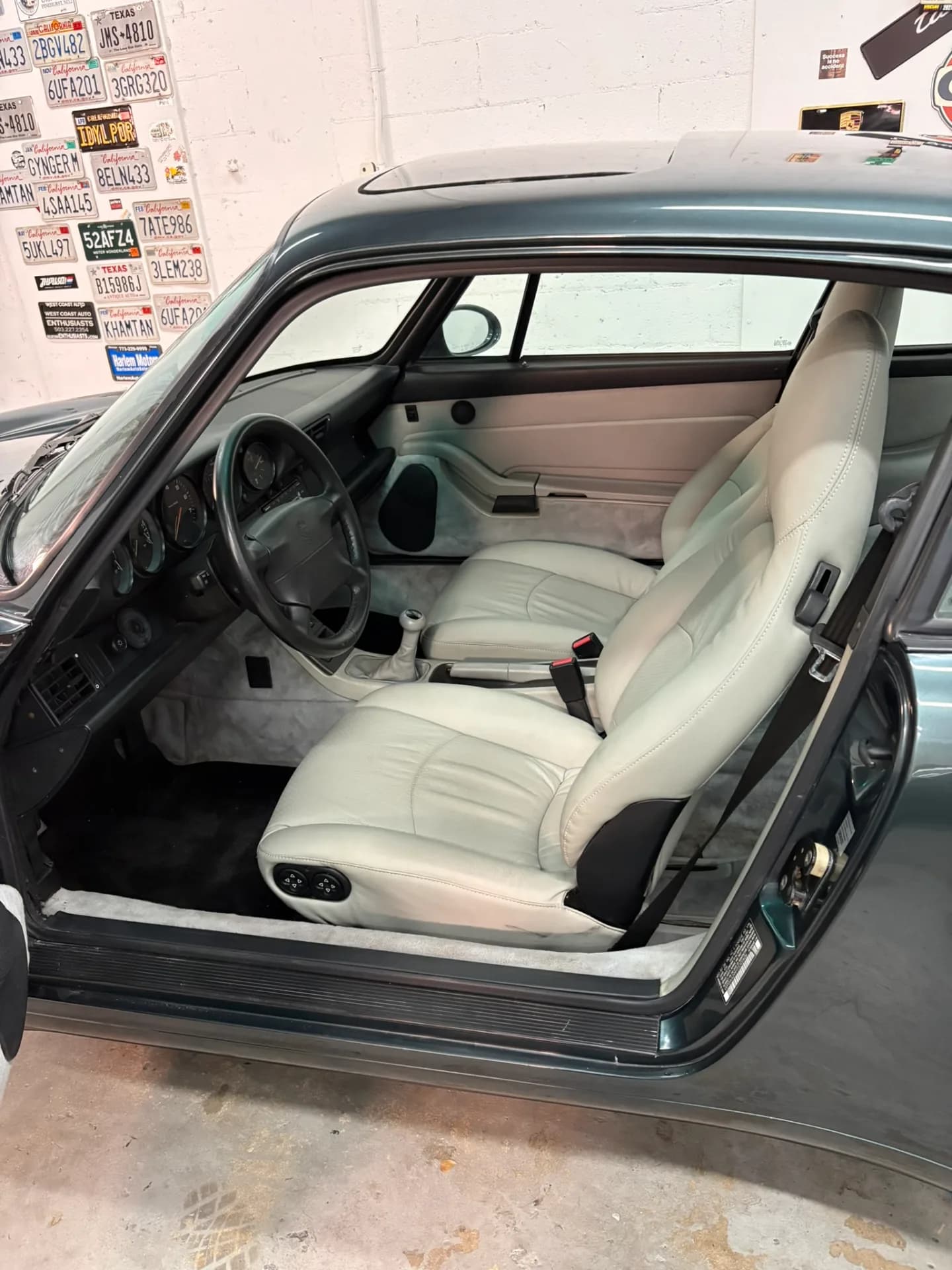 1996 Porsche 911 Carrera - Image 42