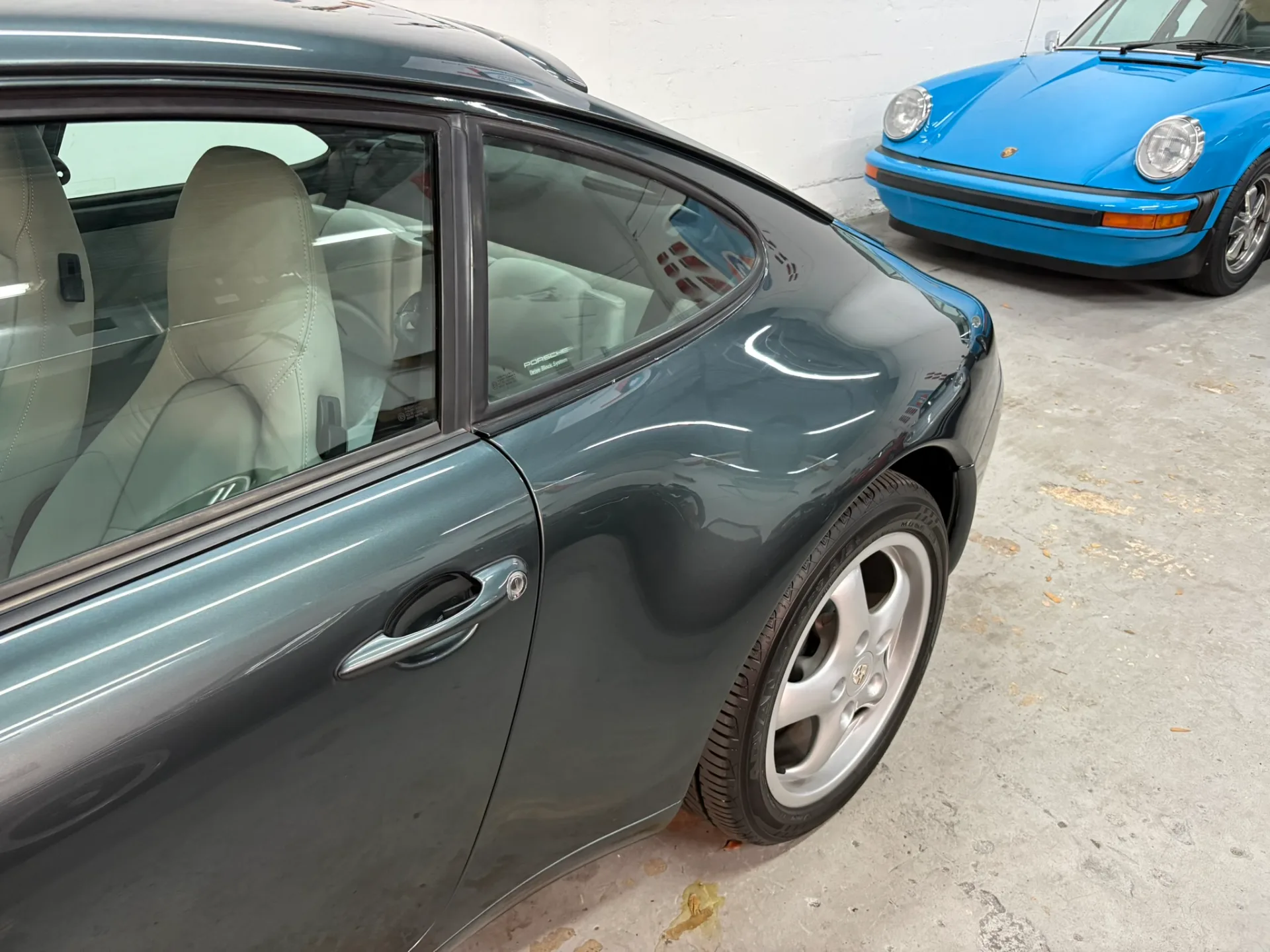 1996 Porsche 911 Carrera - Image 28