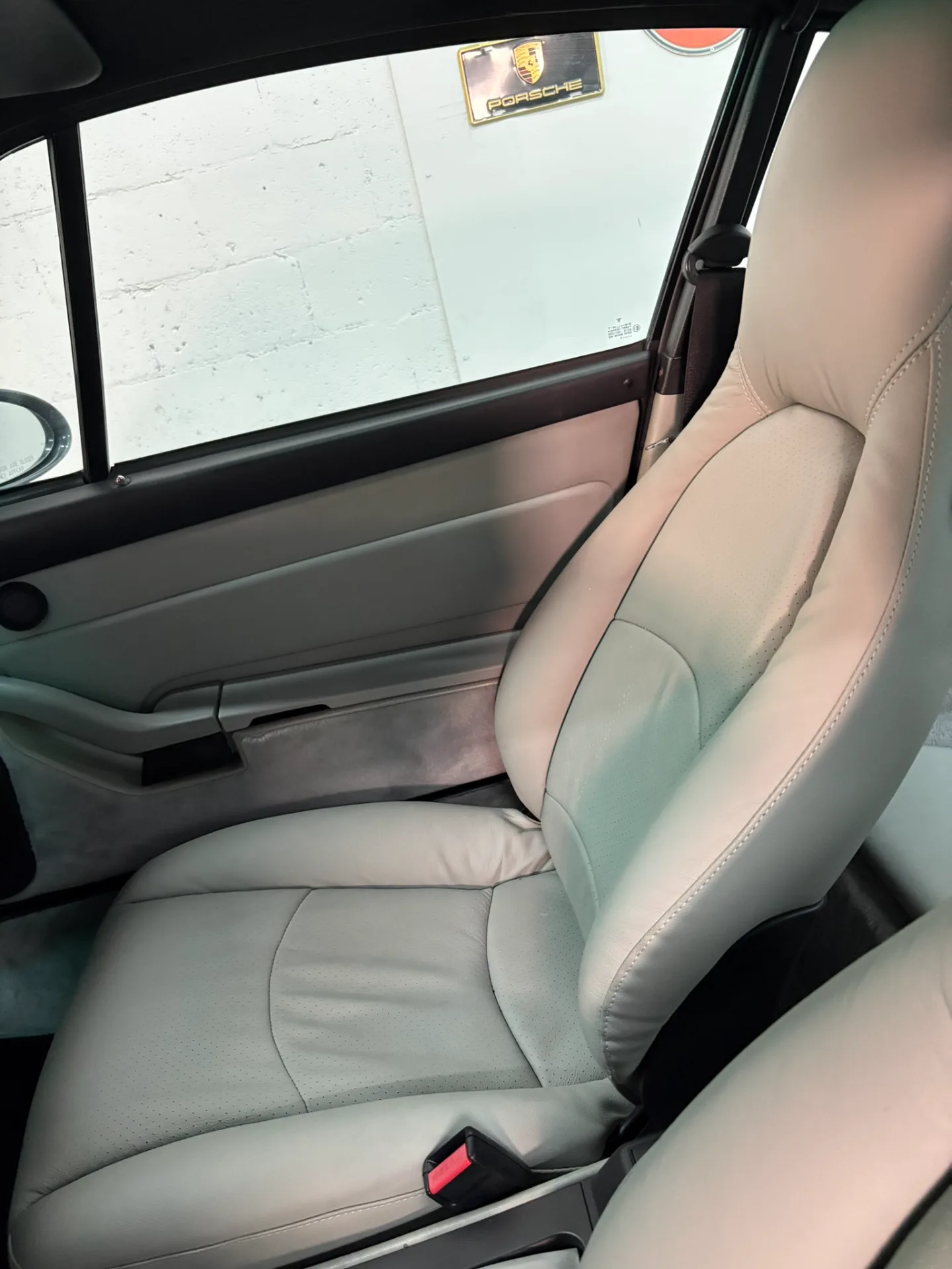 1996 Porsche 911 Carrera - Image 44