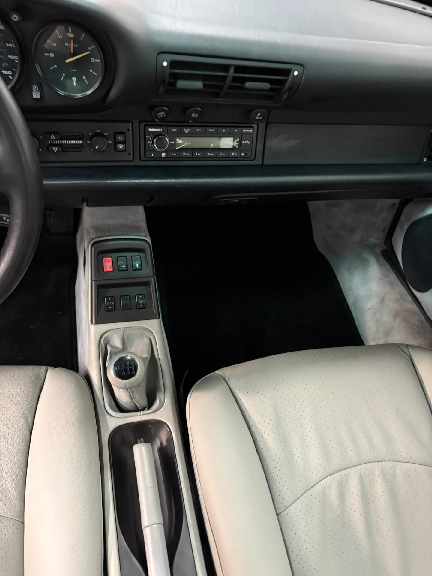 1996 Porsche 911 Carrera - Image 46