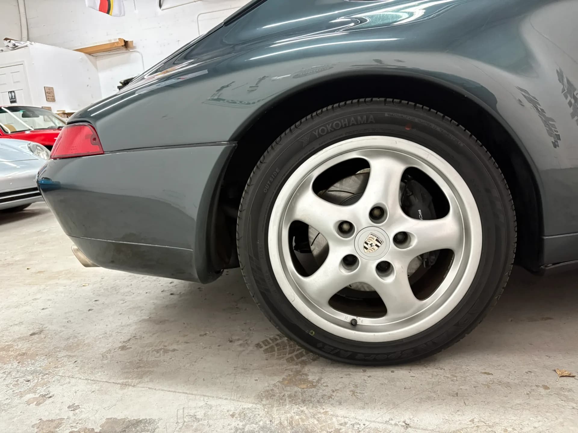 1996 Porsche 911 Carrera - Image 37