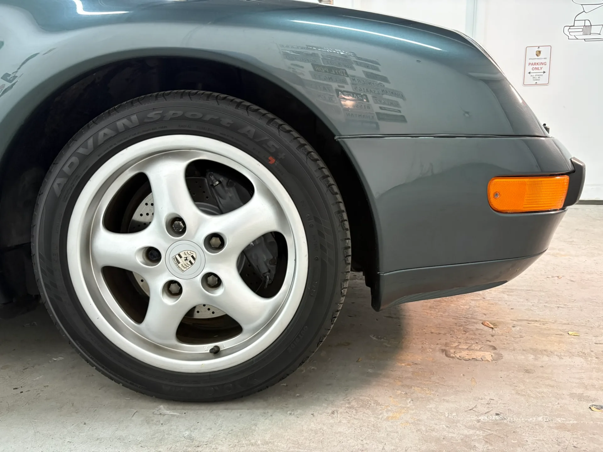 1996 Porsche 911 Carrera - Image 38